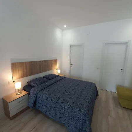 Apartamento Velarde Center One Malaga Exterior photo